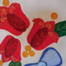 Lillebet's Bouquet Wall Hanging - thumbnail 3