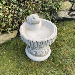 Rustic Stone Garden Birdbath With Frog - UK Manufactured Traditional Craftsmanship - thumbnail 3