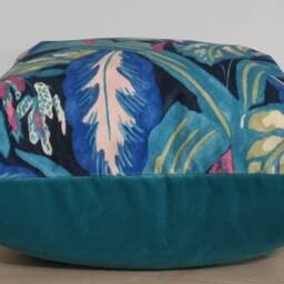 Floral Velvet Cushion Cover Fauvist Peacock Print - 45 X 45 cm - thumbnail 2