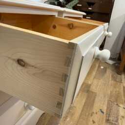 Pair Of Painted Pine Bedside Tables Solid - Farrow & Ball Joa's White - thumbnail 4