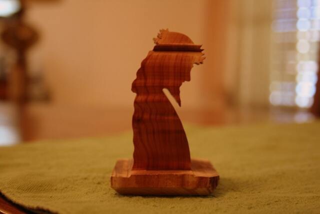 Twist Trinket - Jesus & Nativity Two Scenes in One - image 1