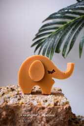 Handcrafted Elephant Candle Eco-Friendly Soy & Beeswax Home Decor - thumbnail 1