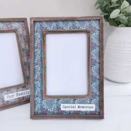 Ditsy Floral Wooden Photo Frame 6x4 Our Family, Special Memories - thumbnail 3