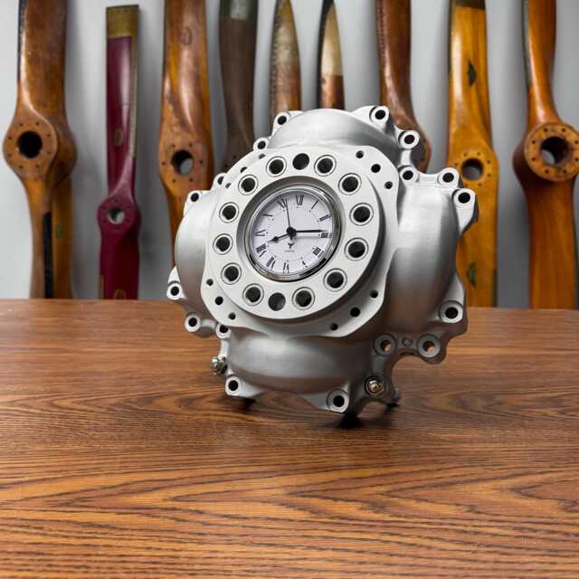 Hawker Beechcraft 1900D 14 Shot Airplane Propeller Hub Desk Wall Clock - Amazing Wedding Present - image 1