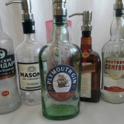 Plymouth Gin Soap Dispenser, 70Cl Gift With Stainless Pump & Water Resistant Label - thumbnail 2