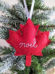 Canada Maple Leaf Red Noel Christmas Tree Ornament Decoration