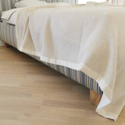Extra Large Ivory Beige Luxury Merino Wool Bedspread Housewarming Gift Creamy Checked Pattern Bed Cover California King Size - thumbnail 2