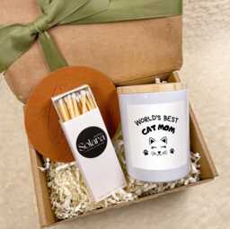 World's Best Cat Mum Candle Gift Set, Mothers Day Gift For Cat-Loving Mums, Grandmothers, Stepmums, & First-Time Mamas, Soy Wax - thumbnail 1