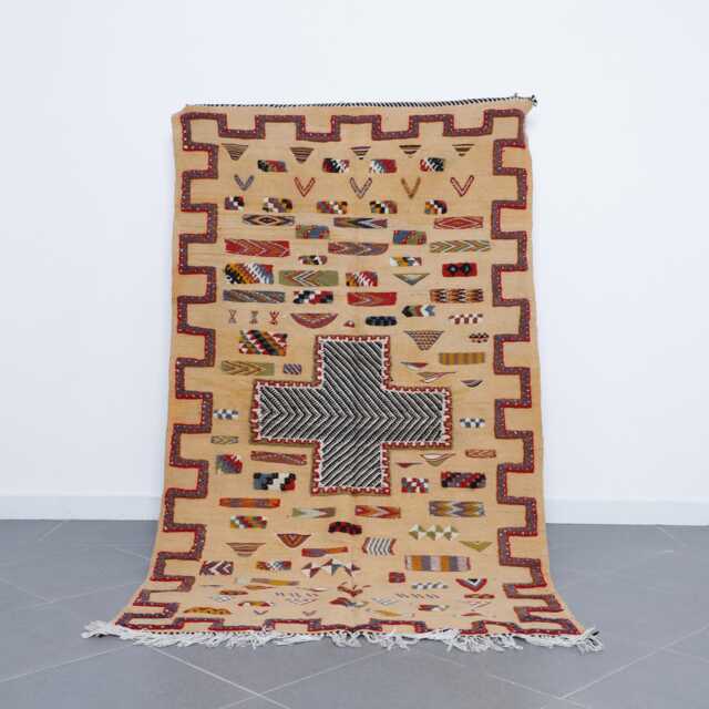 Handwoven Moroccan Berber Rug - Soft Wool, Abstract Pattern - image 1