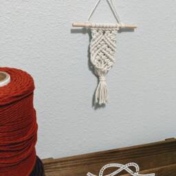 Mini Macrame Air Plant Or Gemstone Hanger - thumbnail 2