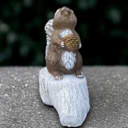 Stone Squirrel Statue Concrete Sculpture Outdoor Animal Decoration Handmade Ornament Front Door Figure Squirrel Lover Gift - thumbnail 3