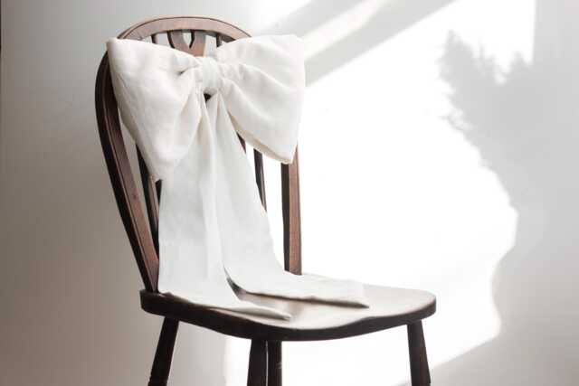White Extra Large Luxuries Linen Bow. Wall & Door Decor. Christmas Tree Topper - image 1
