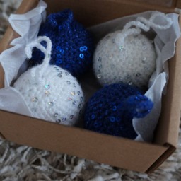 Christmas Decorationchristmas Tree Decorationcrocheted Bubble Gifthandmade Baublegift With Loveset Of Decorations - thumbnail 3