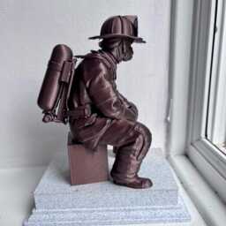 9/11 First Responder Firefighter Tribute Statue - Memorial Sculpture - thumbnail 3