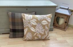 Handmade Katrine Ochre Beige Tartan Tweed Plaid Wool Effect Fabric & Floral Pair 16 - thumbnail 1