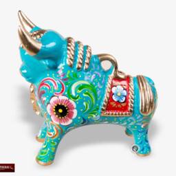 Hand-Painted Turquoise Pucara Bull 8.5 - thumbnail 3