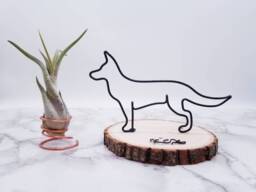 German Shepherd Wire Sculpture, Dog Memorial, Desk Decor - thumbnail 1