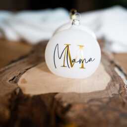 The Special Gift Stylishly Personalized Christmas Bauble - 8 cm Mouth-Blown, in Real Glass With Initial Letter - thumbnail 3