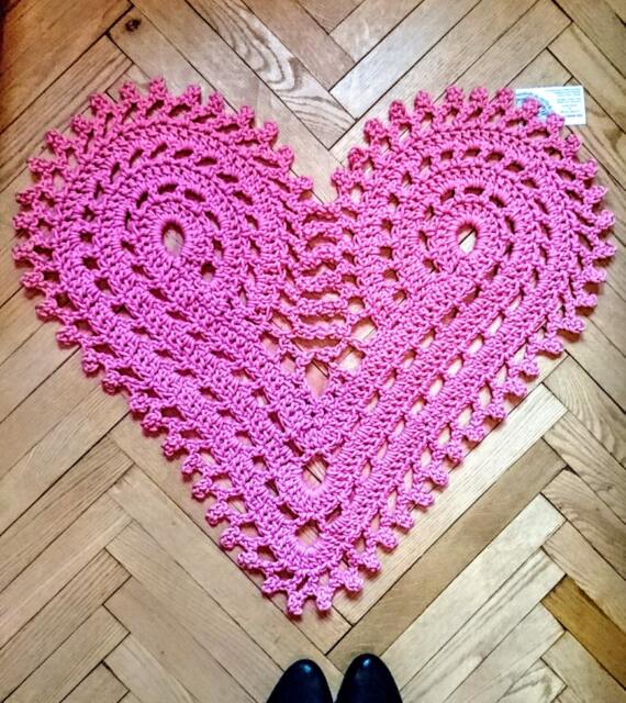 Crochet Heart Rug, Polyester Cord Doily, Valentine's Day Gift - 24 In - image 1