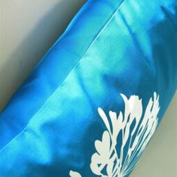 Sale-Teal Cardinal On Agapanthus Rectangle Pillow - thumbnail 4