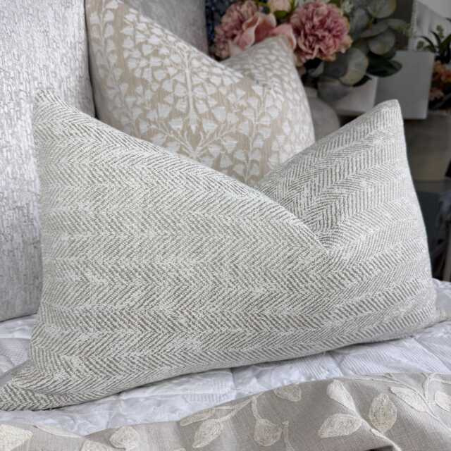"Tierra Cushion Cover 12""x20" - image 1