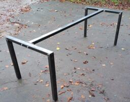 Sturdy Open Ended Metal Table Frame Retro Industrial Steel Desk Bar Breakfast Island Bolted Support