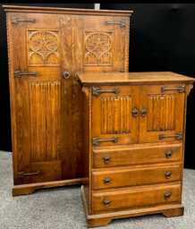 Antique Oak Linenfold Wardrobe & Linenpress