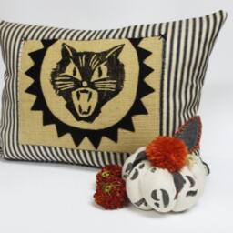 Halloween Kitty Cat Burlap Lumbar Pillow - Gothic Decor - thumbnail 2