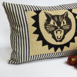 Halloween Kitty Cat Burlap Lumbar Pillow - Gothic Decor - thumbnail 3