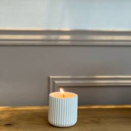 Ribbed Stone Candle Scented Soy Wax, Modern Home Decor - thumbnail 4