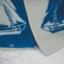 Natural New Zealand Wool Blanket Reversible Blue White Ship Throw - 130x200cm - thumbnail 3