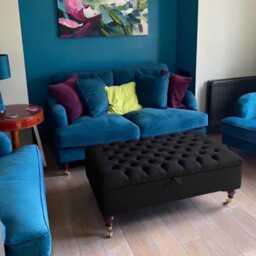 Plush Velvet Storage Ottoman Box With Mahogany Castor Legs Tufted Coffee Table, Footstool Seating - thumbnail 2