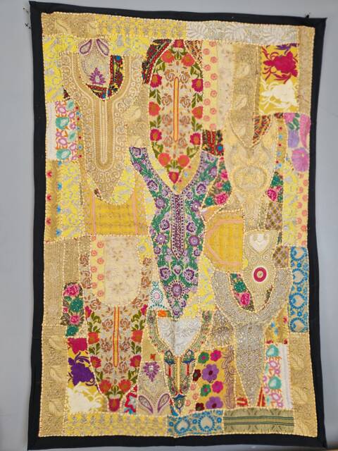 Large Indian Wall Tapestry 100x150cm - image 1