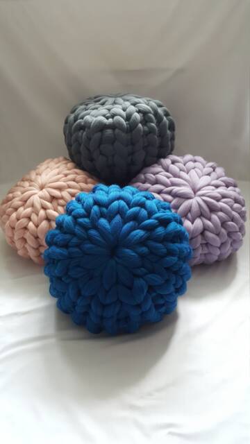 Chunky Pillow I Round Pillow Arm Knitting Merino Wool - image 1