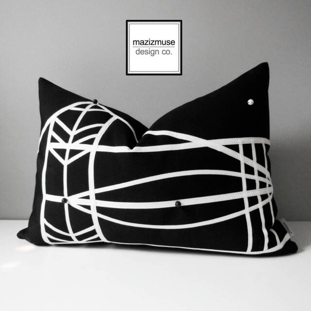 Black & White Pillow Cover, Geometric Outdoor Sunbrella?? Cushion Cover With Micronesia Vibe For Entryway, Patio/Garden Seating, Mazizmuse - image 1