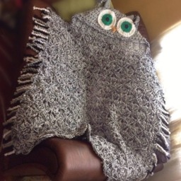 Crochet Owl Hooded Blanket, Chunky Throw, Cosy Cuddle Gift - thumbnail 3