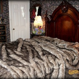 Plush Faux Fur Bedspread - Coyote Wolf Shag Bear Design Designer Throws By Accents Usa - thumbnail 2