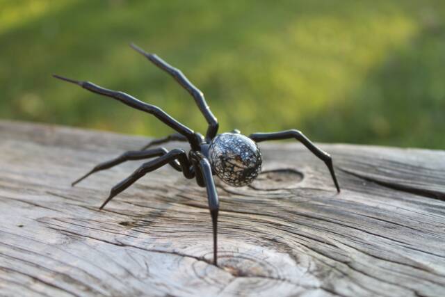 Glass Figurine Garden Spider, Blown Handblown Glass Animal Figurine, Insect, Murano - image 1