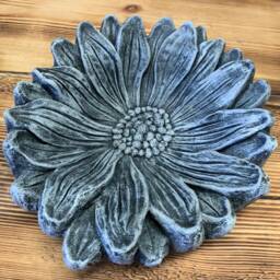 Stone Garden Daisy Flower Bird Bath Top Only Statue Ornament - thumbnail 2