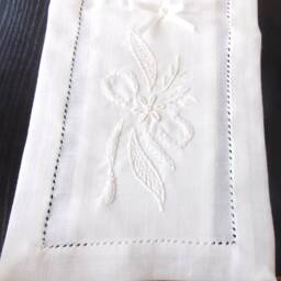 Toilet Paper Holder Hand Embroidered On Ecru Cotton Canvas 2 Places - thumbnail 2