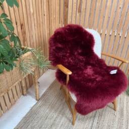 Sheepskin Rug , Cranberry Sheepskin Large Rug, Long Interior Decor Bed Throw, Chair Cover, Fur Hygge, Luxury Throw - thumbnail 4