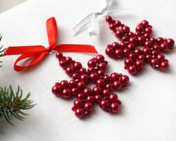 Modern Christmas Tree Ornament Red Pearl Beaded Snowflake Stocking Stuffer Crystal Star Folk Christmas Decor Red - thumbnail 1