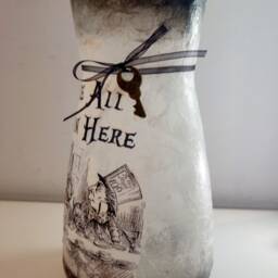 Alice in Wonderland Inspired Vase. Decor. Beautiful Botanical Flower Gift. Home Decor Vase - thumbnail 2