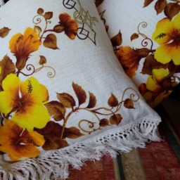 Mid Century Retro Bark Cloth Cushion Atomic Era Hibiscus Flower - thumbnail 2