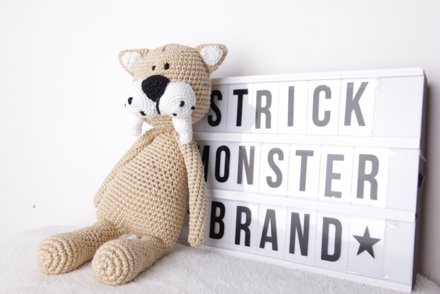 Crochet Music Box Saber-Toothed Tiger - image 1