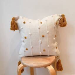 Beige Tufted Cotton Boho Cushion - Orange Tassel Throw Pillow - 45x45cm - thumbnail 2