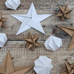 Big Origami Paper Star, Neutral Home Decorations, 19cm Diameter, Eco Friendly Wall Decor, Modern Rustic Scandi, Large Recycled Star - thumbnail 2