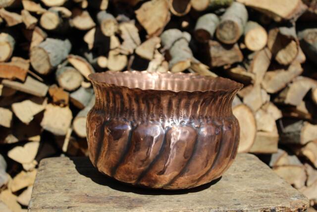 Handmade Round Copper Planter - Unique Artisan Design For Indoor Plants & Flowers - image 1