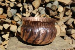 Handmade Round Copper Planter - Unique Artisan Design For Indoor Plants & Flowers - thumbnail 1