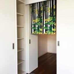 Green Momiji Noren Door Curtain, Japanese Order Made, Japanese Tenugui Japan Maple Tree Noren, Wall Tapestry, Fabric Panel - thumbnail 2